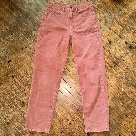 American Eagle pink corduroy Mom Straight 6 pants - Picture 1 of 3